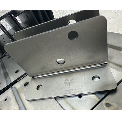 1 mm Surface lisse Produits en tôle métallique fabriqués Résistance à la corrosion