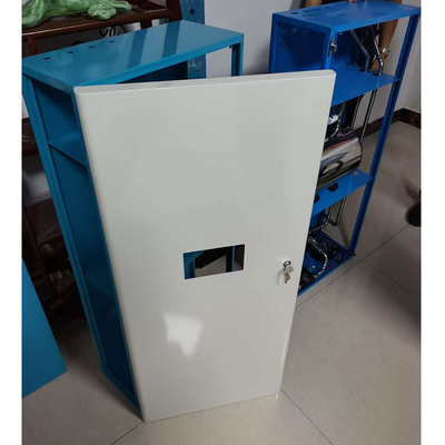 Coque en tôle pour machines industrielles avec revêtement en poudre et options personnalisables